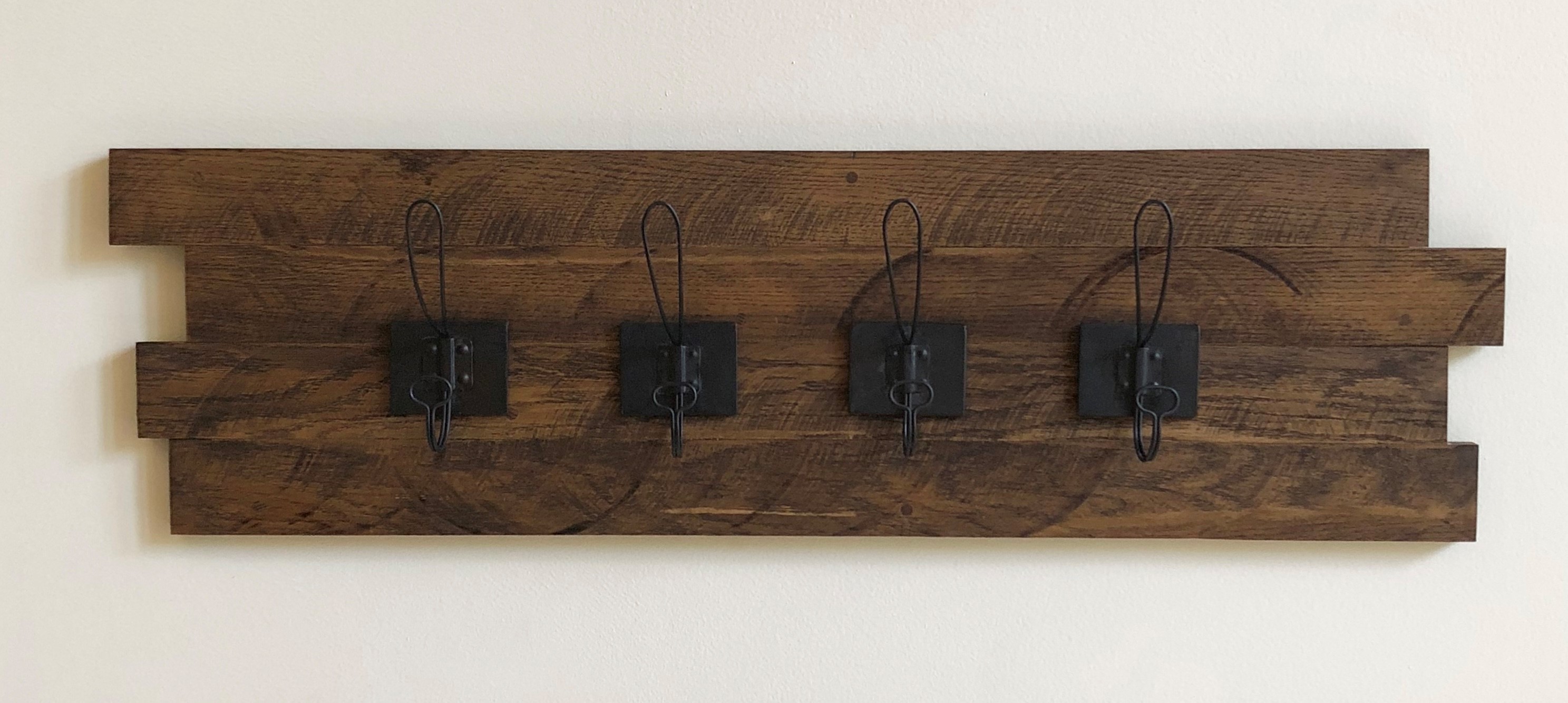 Handcrafted Haven: Artisanal Accessories For Rustic Spaces