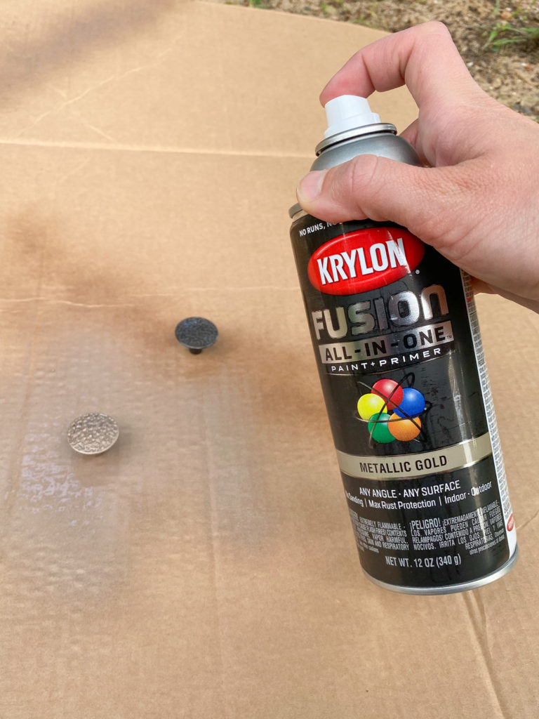 Spray Painting Bathroom Cabinet Knobs with Krylon Spray Paint